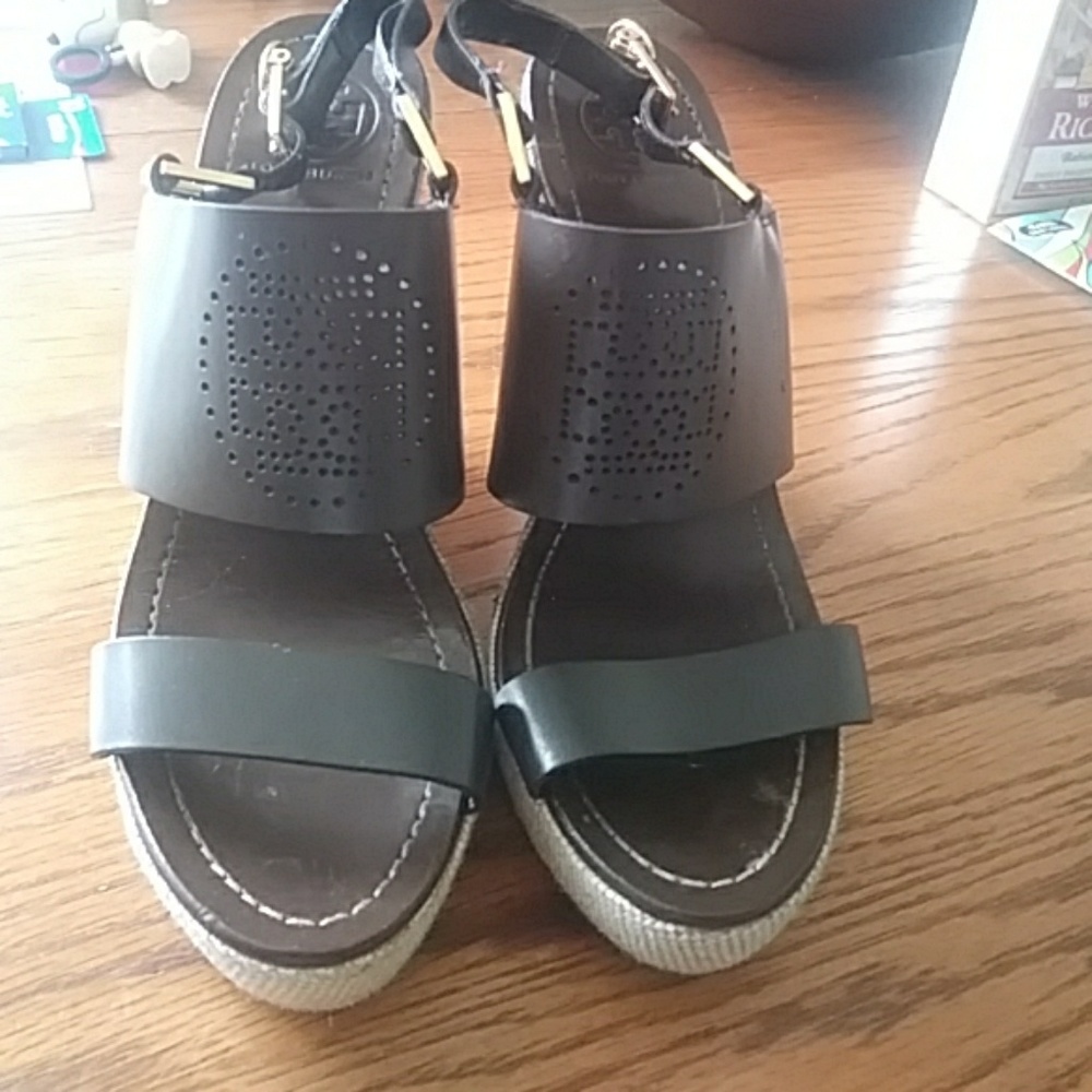 Tory Burch  sandals - Picture 2 of 4